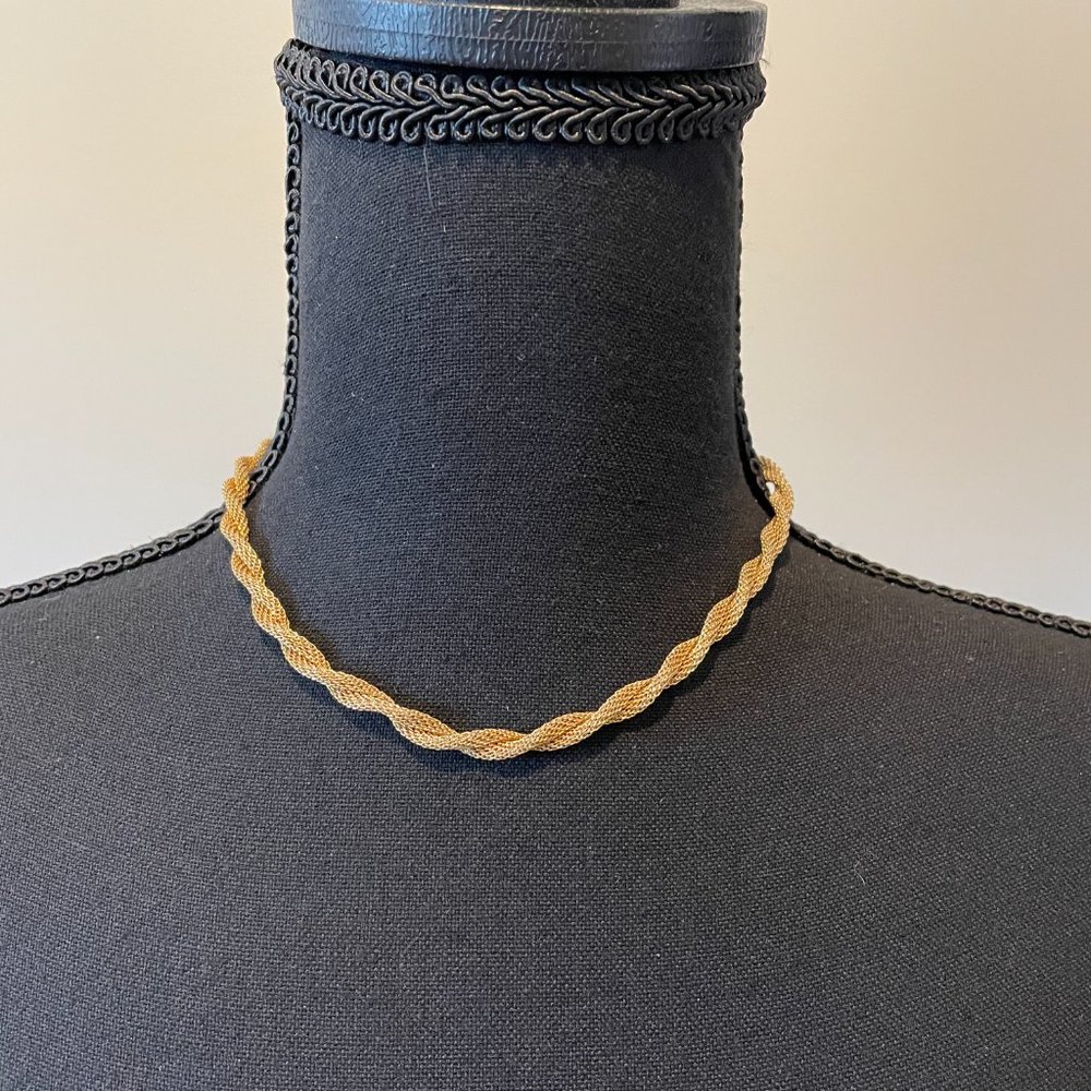 Vintage 1970s SARA COV Necklace 16” Gold Tone Classic Retro Jewelry - Picture 3 of 8
